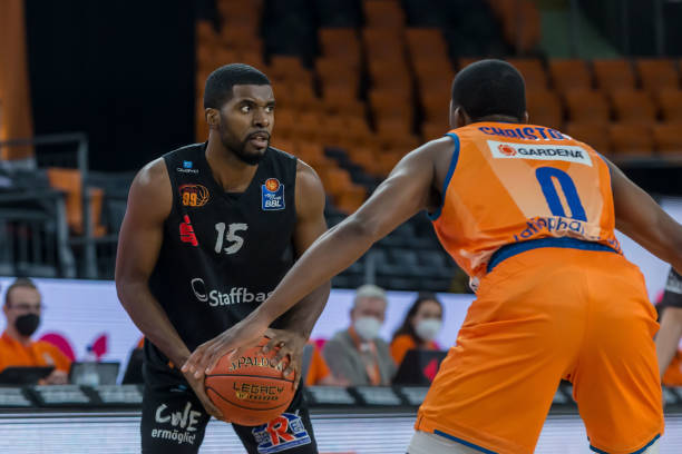 穿上印有家 穿上印有家