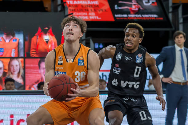 续犯规的风 续犯规的风